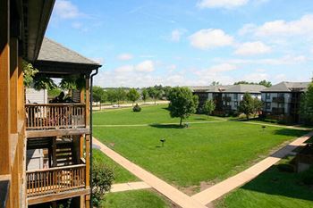 Alexandra Apartments in Cedar Rapids IA