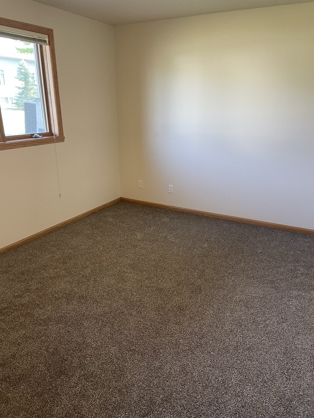 Vacant Bedroom at Tustin Townhomes, Fargo, 58104