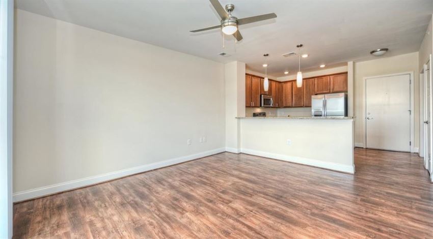 1114 Clement Ave 1-2 Beds Apartment for Rent - Photo Gallery