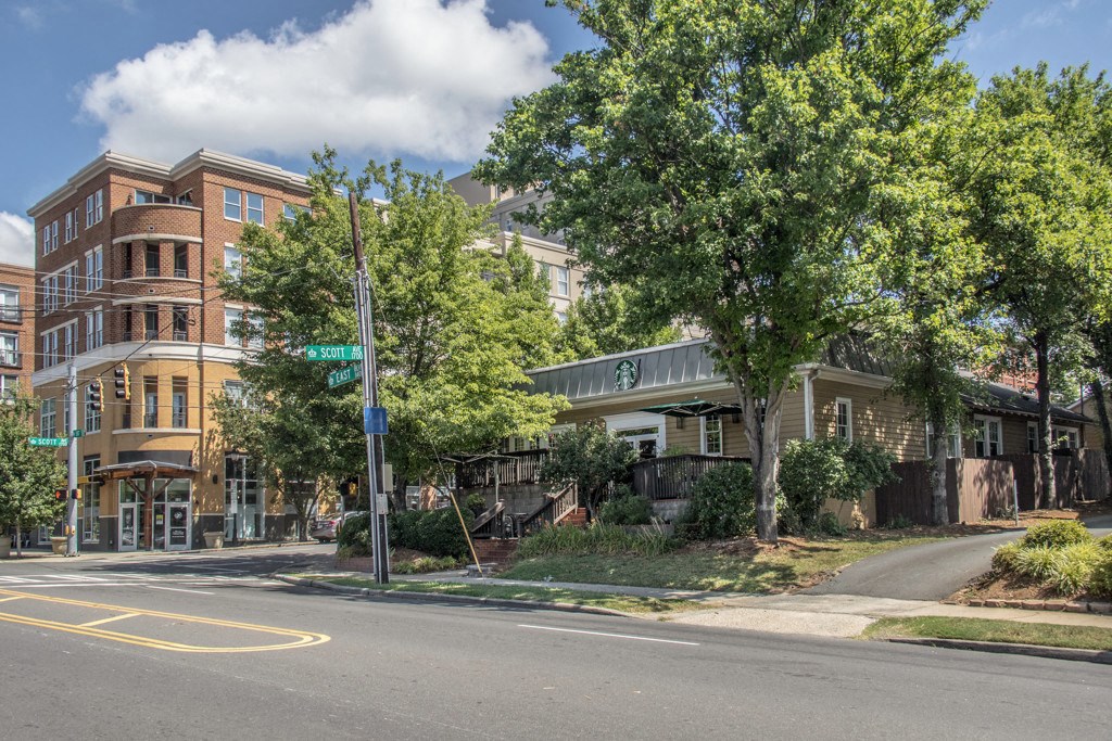 525 East Apartments, 525 East Boulevard, Charlotte, NC RentCafe