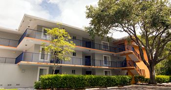 Woodview Apartments For Rent Tamarac Fl Rentcafé Midora At Woodmont Apartments