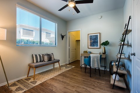 Spacious & Bright Rooms, Arizona