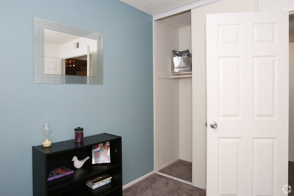 Guest Bedroom and Closet
