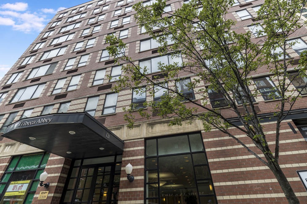 the building in which the hotel is located