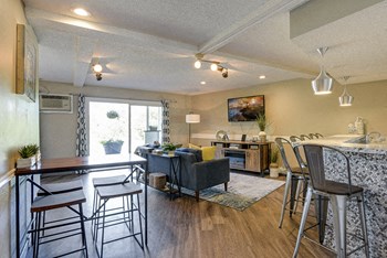 5625 Boone Avenue N 1-3 Beds Apartment for Rent - Photo Gallery 4