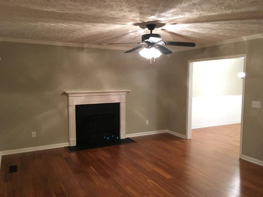 1801 Easton Ct