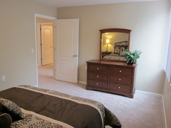826 Taylor Parkway Sheboygan 1-2 Beds Apartment for Rent - Photo Gallery 6