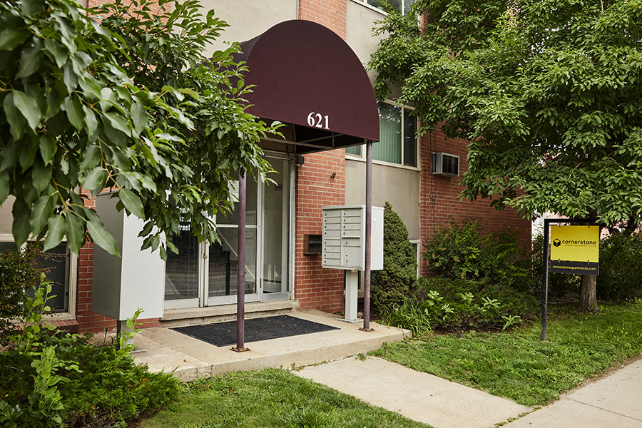 Lincoln Center Apartments in Denver, CO