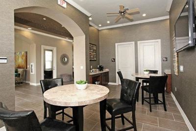 Clubhouse seating Canyon Springs Apartments For Rent in Waco, Texas l Canyon Springs