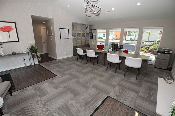 Clubhouse l Eclipse 96 Apartments in Fair Oaks CA - Photo Gallery 1