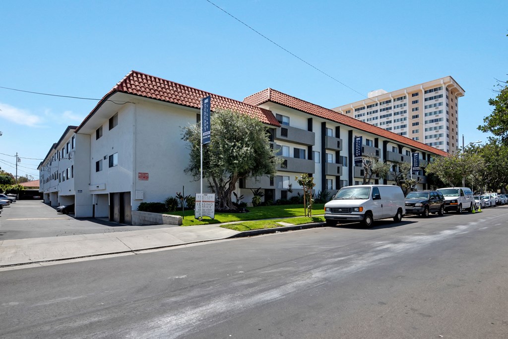 Building View of Tuscany Villas | Torrance CA Apartments