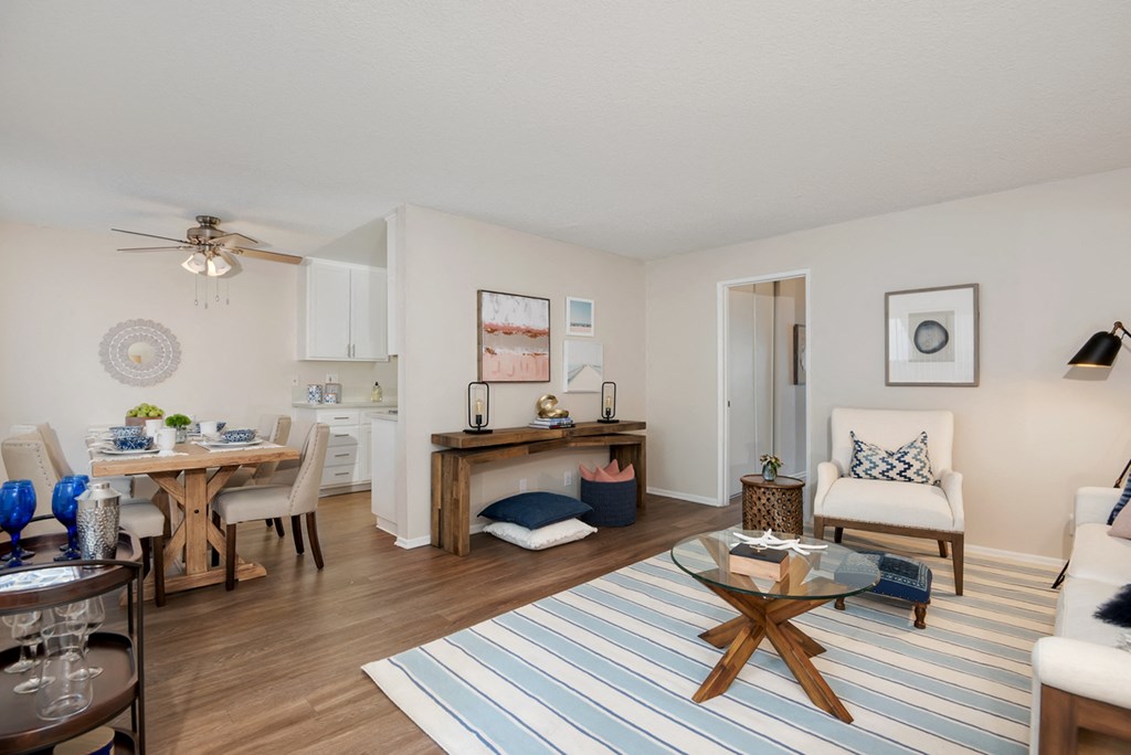 Living room and Dining | Tuscany Villas North