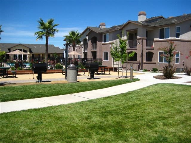 Eaton Village Apartments In Chico Ca