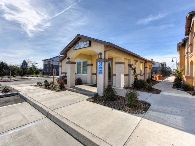 Leasing office l Eaton Village Apartments in Chico CA 