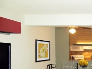 Wood Floors, Breakfast Bar, Accent Colors