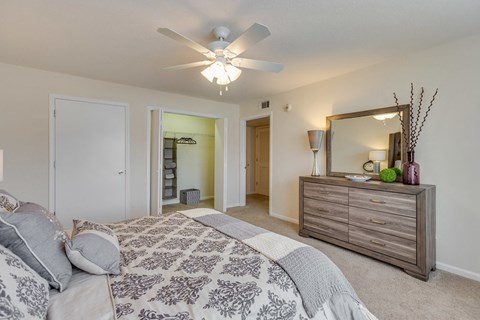 Forest Trail Apartment Homes Northport, AL, Bedroom