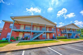 5001 Cypress Creek Avenue Studio-3 Beds Apartment for Rent - Photo Gallery
