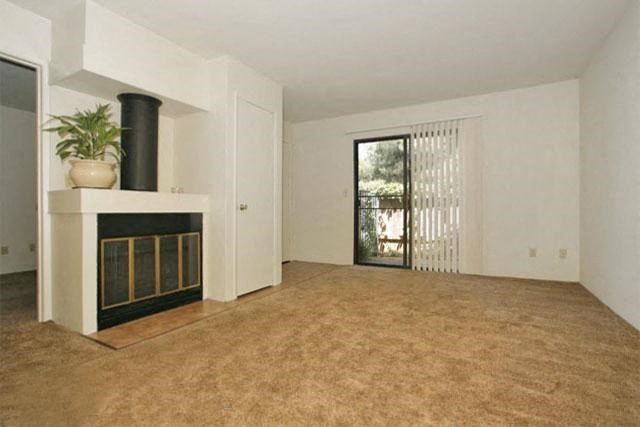 Fireplaces available at Harbor Isle apts