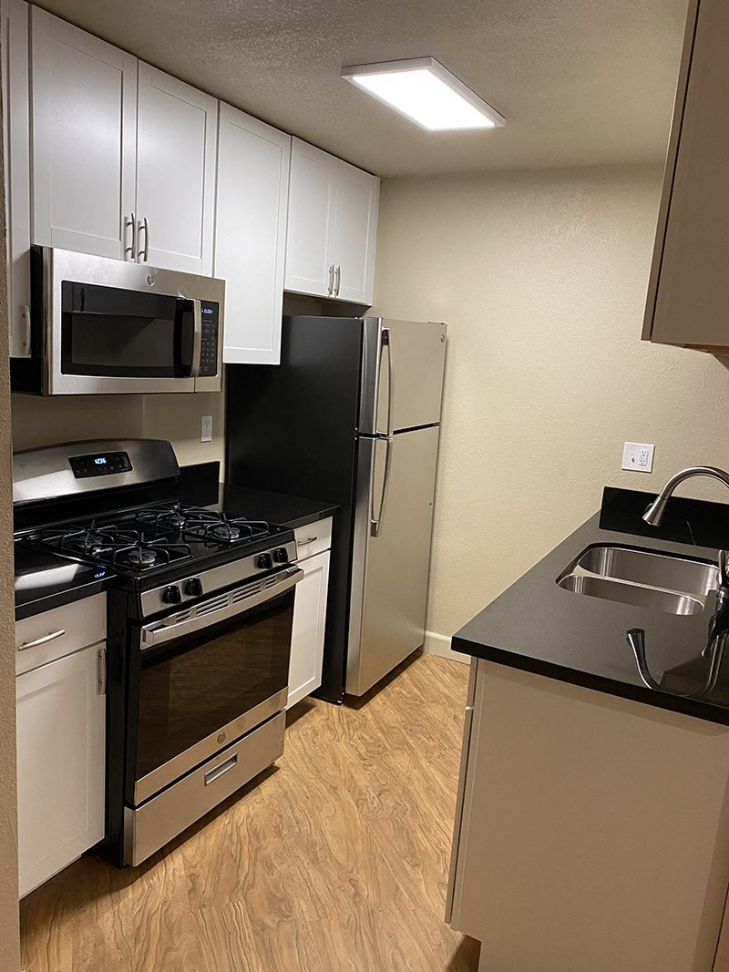 Iron Horse Apartments