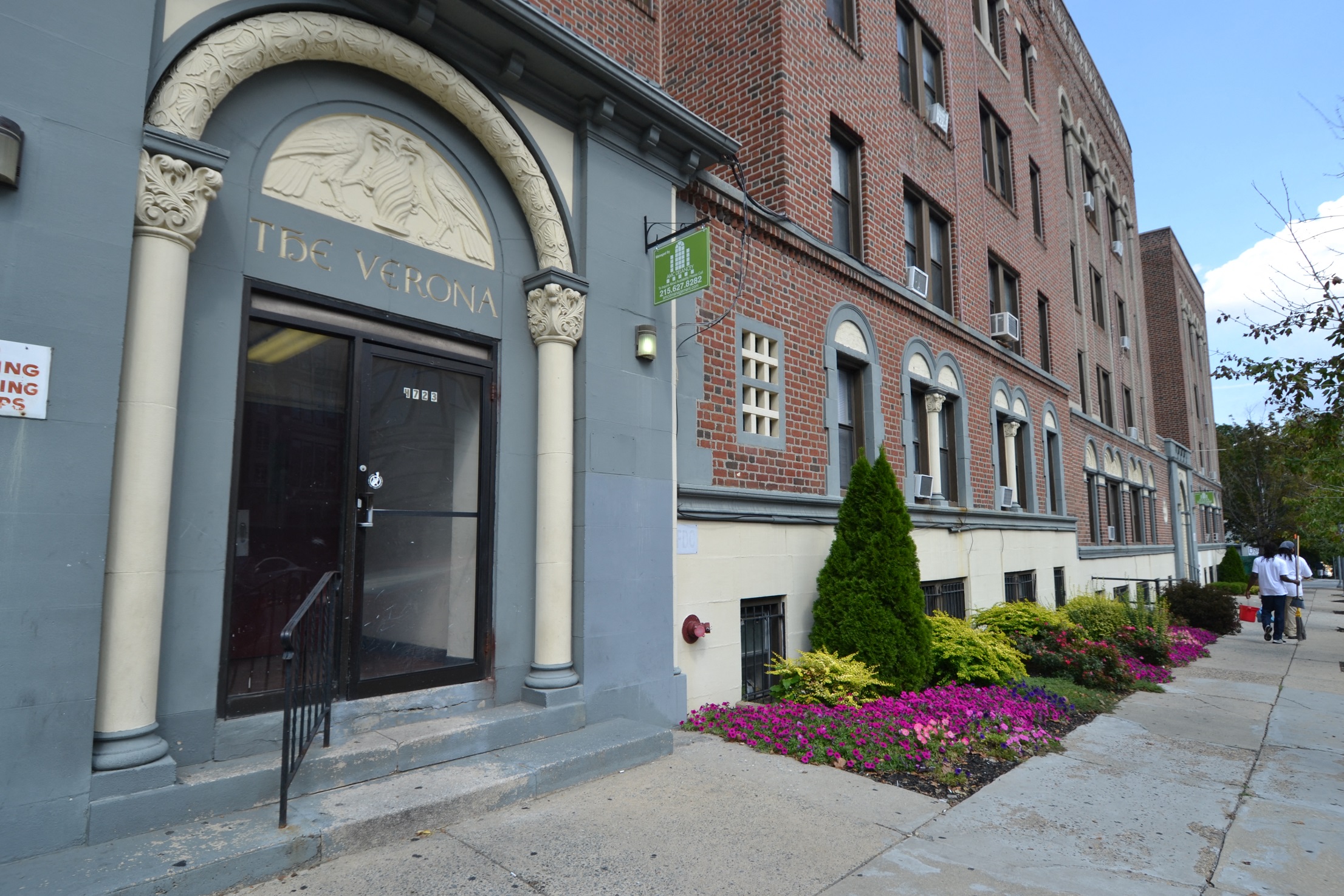 Verona Exterior