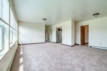 100 Joseph Lonsway Drive 2-4 Beds Apartment for Rent - Photo Gallery 4
