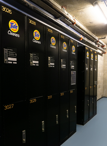 Luxor Package Locker at One 333, Chicago, IL, 60605