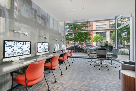 Business Center at One 333, Chicago, IL, 60605