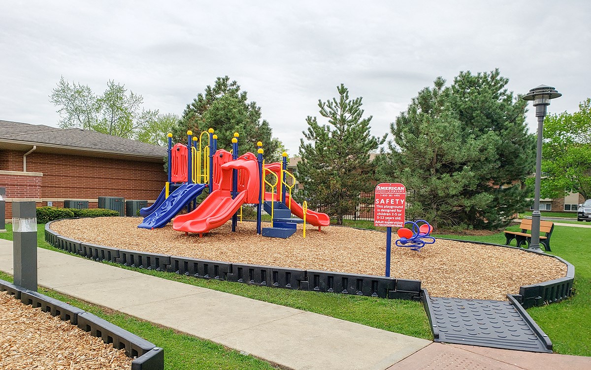 Park Butterfield Apartments, 2200 S. Butterfield Rd., Mundelein, IL