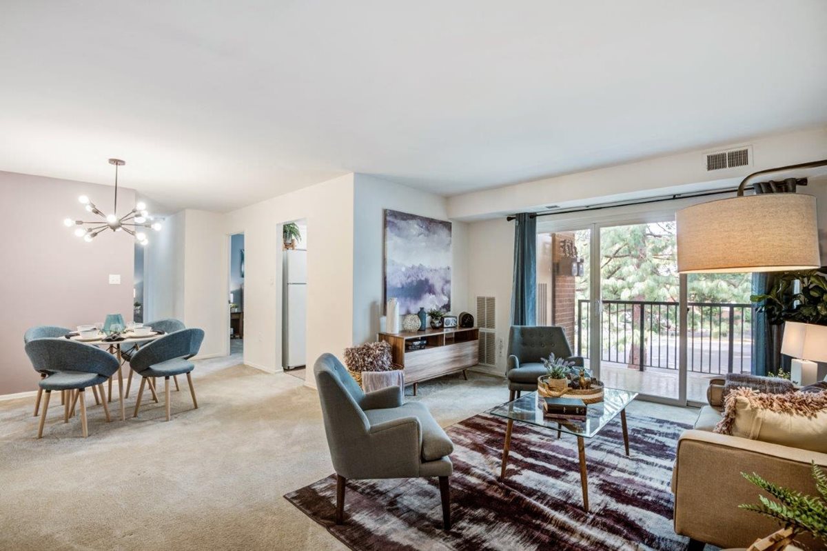 Stoneridge At Mark Center Apartment Homes