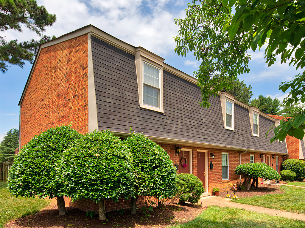 Photos and Video of Saddlewood Apartments & Townhomes in Richmond, VA
