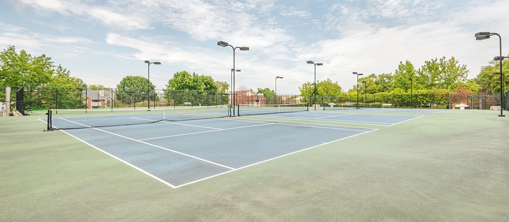 the tennis courts at the preserve at ballantyne commons