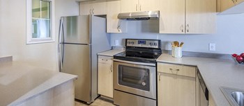 2815 Allen Street, Ste 120 Studio-2 Beds Apartment for Rent - Photo Gallery 8