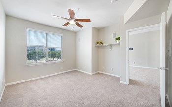 5009 Addison Circle Studio-3 Beds Apartment for Rent - Photo Gallery 18