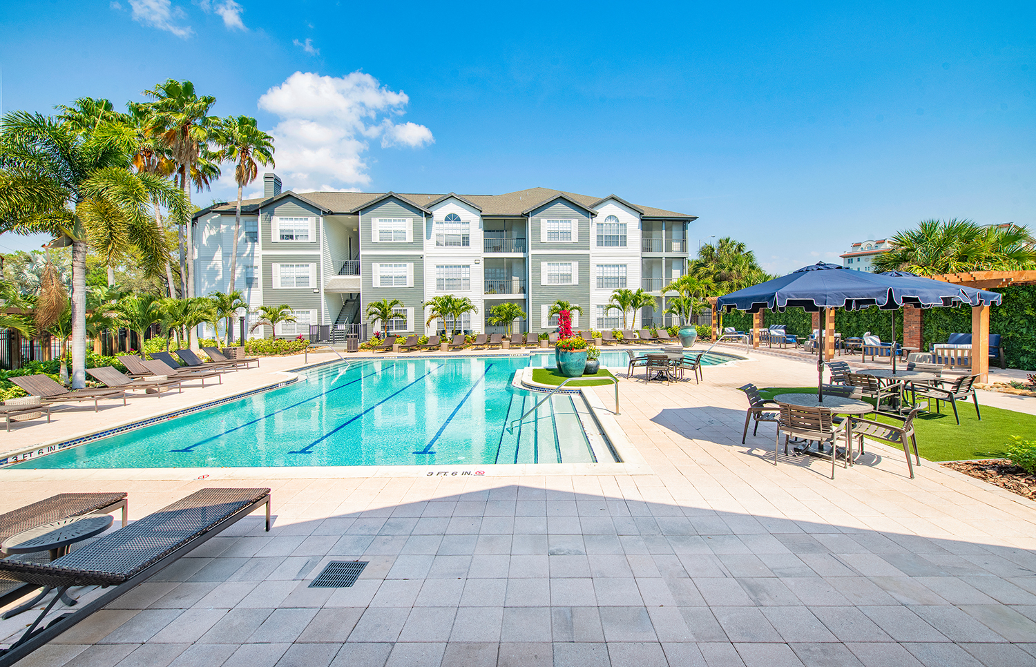 the swimming pool at the resort at longboat key club