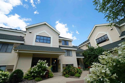 7602 York exterior, Edina, Minnesota
