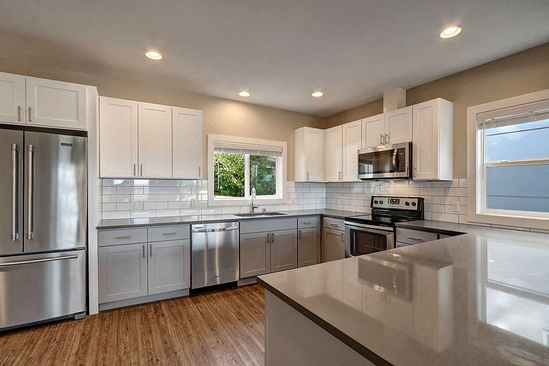 5037 21st Ave Ne 1 Bed Apartment for Rent - Photo Gallery