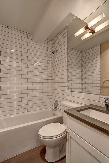 5037 21st Ave Ne 1 Bed Apartment for Rent - Photo Gallery