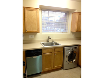 939 26th Street NW Studio-1 Bed Apartment for Rent - Photo Gallery 3