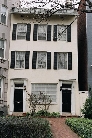 300-302 East Capitol Street NE 1-2 Beds Apartment for Rent