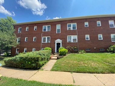 739 N Oakland Street 1 Bed Apartment for Rent