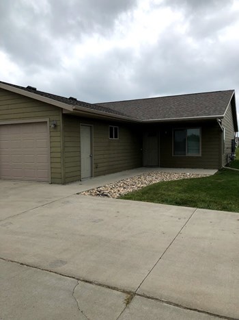 360 W 10th Street 2 Beds Apartment for Rent - Photo Gallery 3