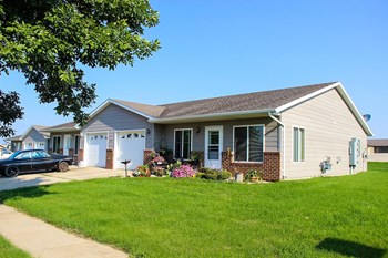 400 W 10th Street 2 Beds Apartment for Rent
