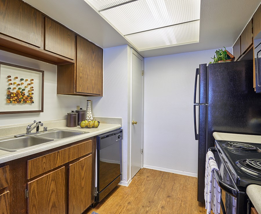 BUTTERFIELD TRAIL Apartments, 10330 N Gateway Blvd., El Paso, TX RENTCafé