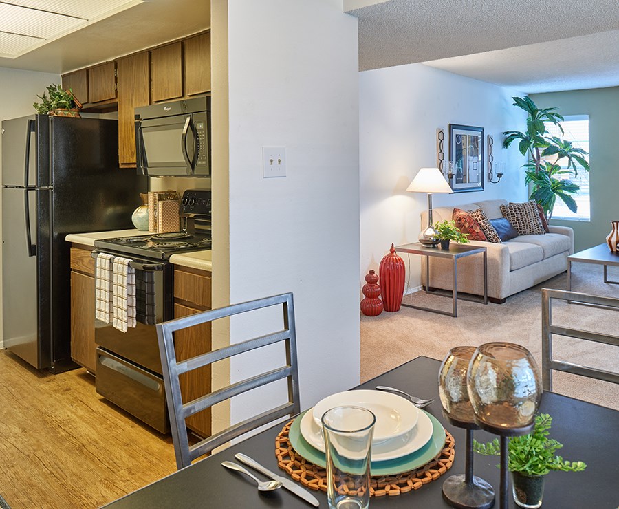 BUTTERFIELD TRAIL Apartments, 10330 N Gateway Blvd., El Paso, TX RENTCafé