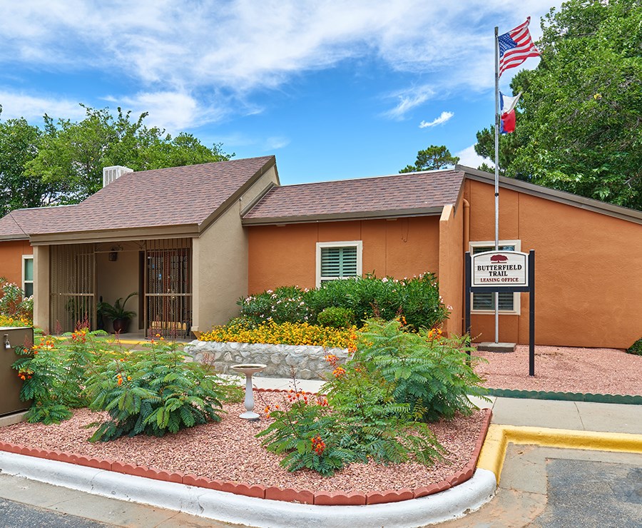 BUTTERFIELD TRAIL Apartments, 10330 N Gateway Blvd., El Paso, TX RENTCafé