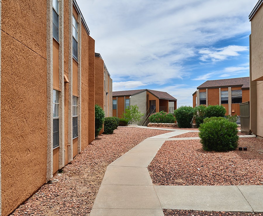 BUTTERFIELD TRAIL Apartments, 10330 N Gateway Blvd., El Paso, TX RENTCafé