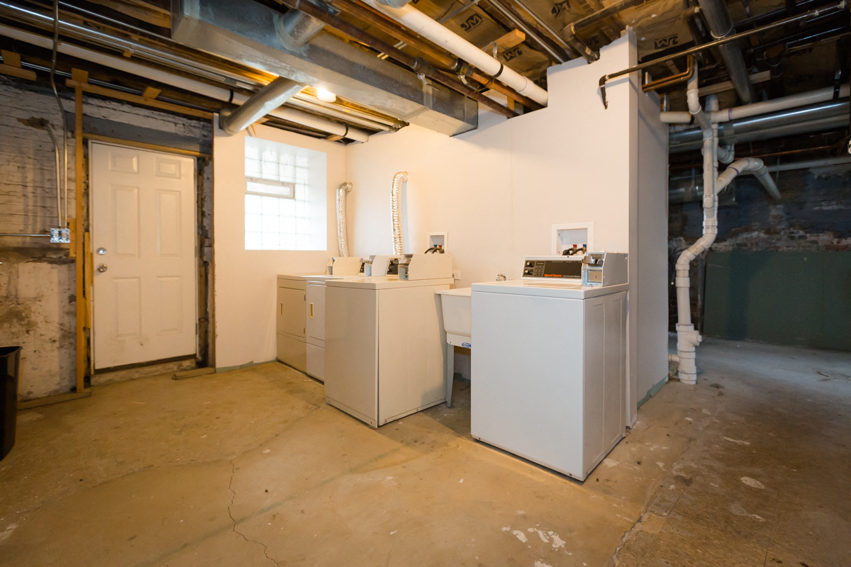 apartment with washer dryer