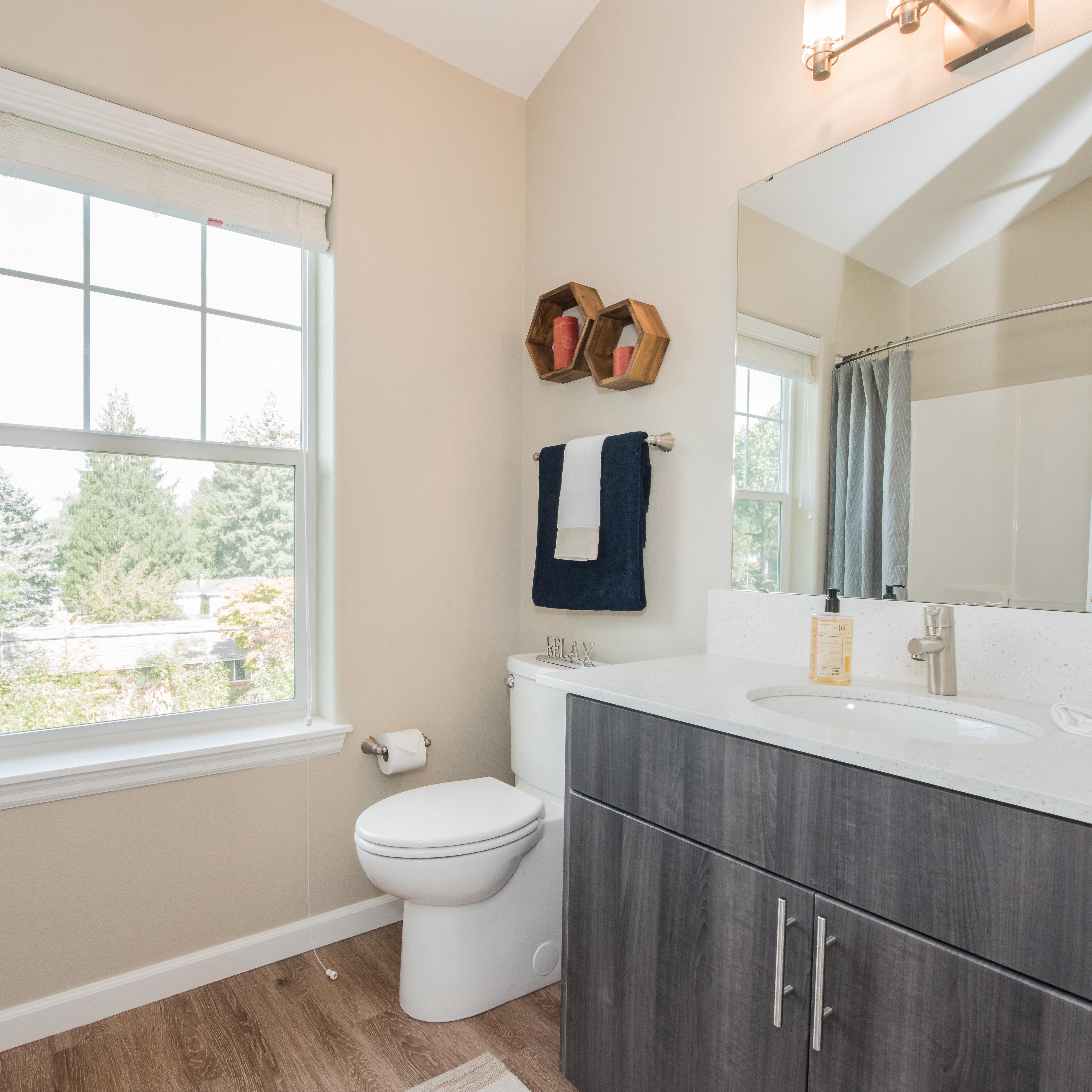 Latitude Townhomes And Apartments