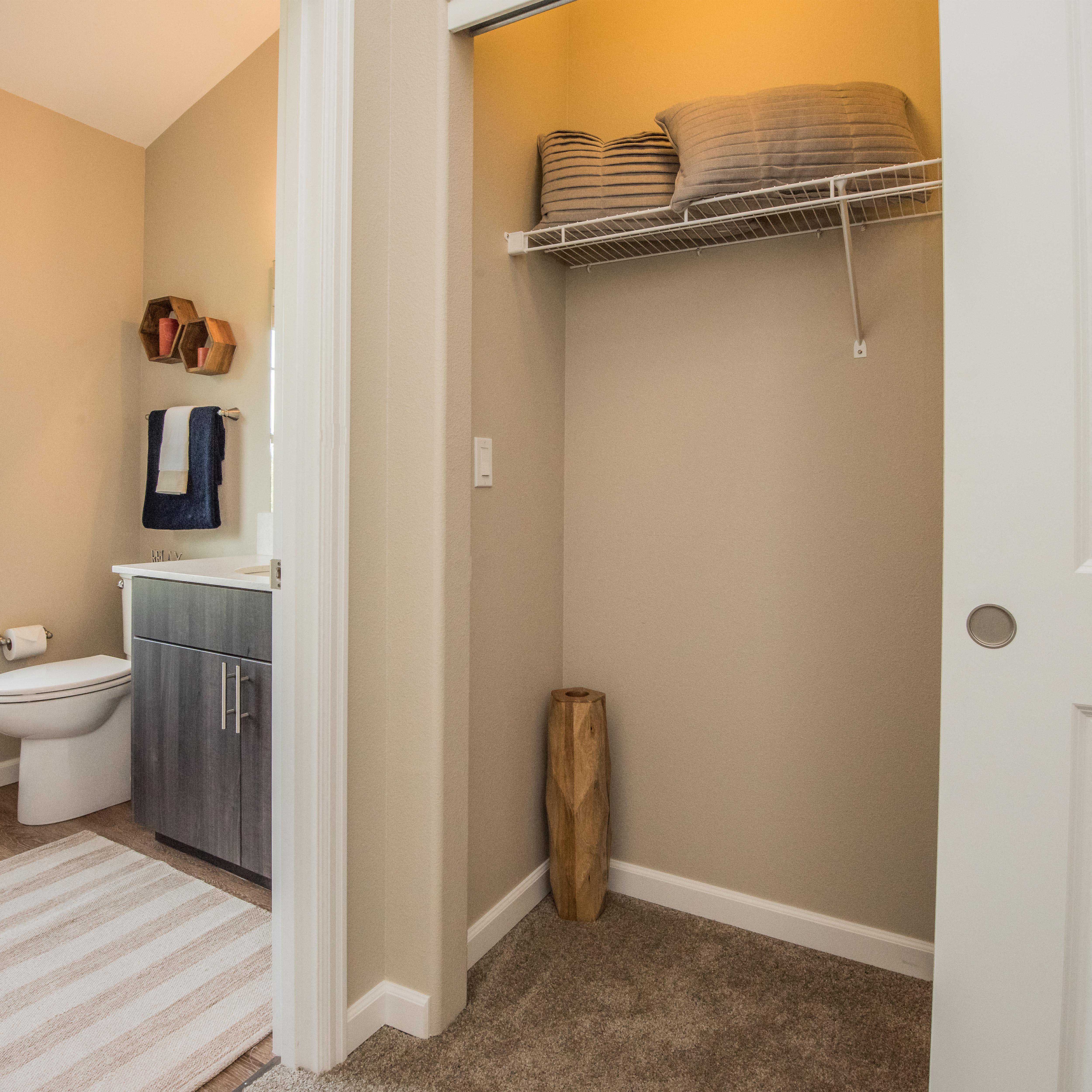 Latitude Townhomes And Apartments