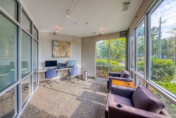 Perimeter Gardens at Georgetown - Fully-equipped business center with executive conference room